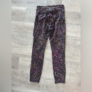 Lululemon invigorate high rise tight 25” size 6